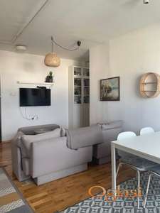 Prodaje se dvoiposoban stan – Ćirpanova / Bulevar oslobođenja, Novi Sad – 57 m², terasa, 6. sprat, lift