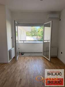 Telep, Novi Sad Dvosoban stan, 47 m², visoko prizemlje