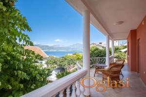 Kuća na Luštici s pogledom na more