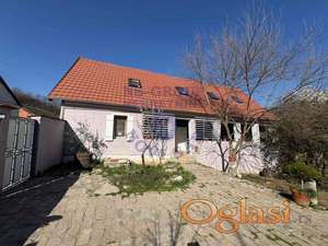 Odlična spratna kuća u Bukovcu