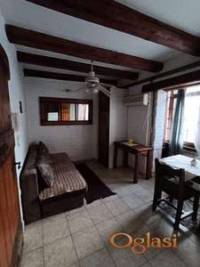 IZDAVANJE Stan 0.5: NOVI SAD-Centar, ključevi u agenciji