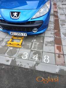 izdajem parking mesto