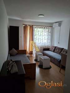 Garsonjera na Podbari, Novi Sad, 26 m², 2. sprat