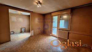 Trosoban stan na Bulevaru, 74m2