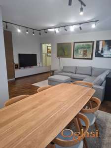 GRBAVICA PETOSOBAN STAN SA PARKING MESTOM