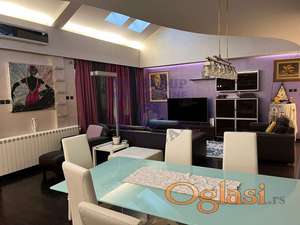 Izuzetno retko u ponudi !