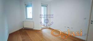 Prelep dvosoban stan na Podbari