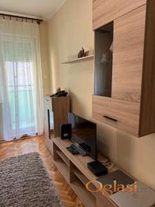 MODERNO OPREMLJEN JEDNOIPOSOBAN STAN – GRBAVICA