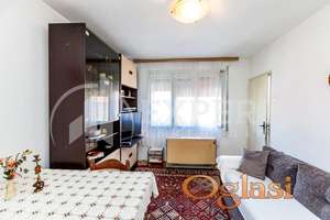 Jednoiposoban stan u kući, prvi sprat, deo dvorišta, 38 m2, Apelovac