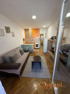 NOVA DETELINARA – NAMEŠTENA GARSONJERA 25 m², PARKING, L