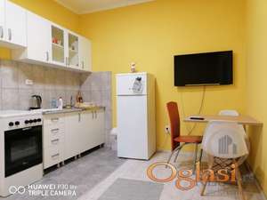 PET FRIENDLY DVORIŠNA GARSONJERA, GRBAVICA