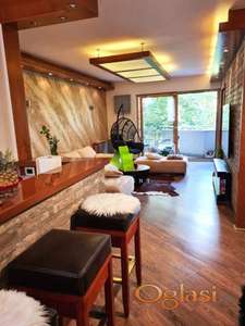 Jedinstvena ponuda-troiposoban stan sa stvarima i parking mestom na odličnoj lokaciji kod Filozofskog fakulteta ID#7410