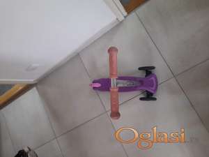 Ljubičasti trotinet