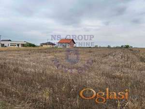 Plac u Rumenci,1040m2