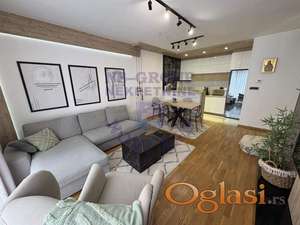 Komforan trosoban stan - Nova Detelinara