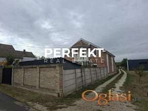 Karaula, spratna kuća 168m2 na 7,2 ari placa