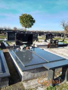 Ustupam grobno mesto Bozman,Kragujevac