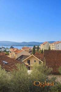 Povoljan dvosoban stan u Tivtu - 10 minuta od centra