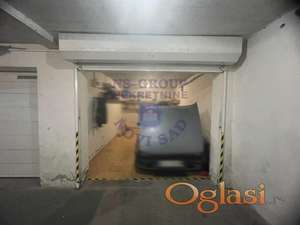 Odlična garaža sa rolo vratima - Grbavica