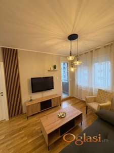 NS Skver,namešten dvosoban stan,40m2-425e