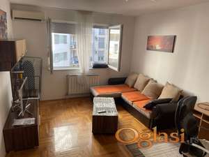 Kompletno namesten stan Zoned Bulevar Evrope