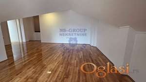 Četvorosoban stan na Bulevaru Evrope