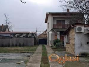 Futog-Porodična kuća 330 m2 na Placu 1500 m2 sa Dve Hale-065/385 8880