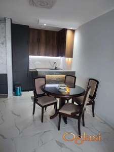 Izdajem Stan - Veselina Masleše