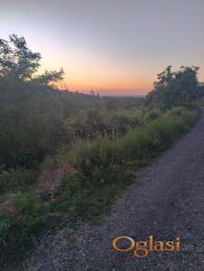 Gradjevinski plac od 742m2 u blizini grada , za zivot bez buke i guzve!