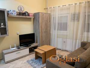 Udoban stan u srcu Novog Sada