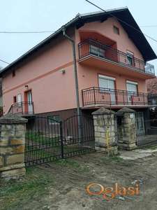 Odlicna kuca u Beocin Selu