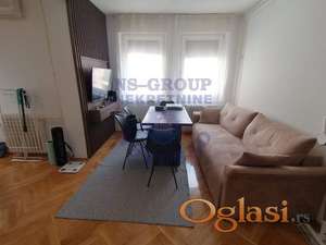 Odličan dvosoban stan na Bul. Oslobodjenja!