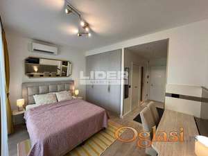 BW sa pogledom na park! ID#134678