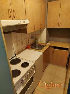 NAMEŠTENA GARSONJERA U CARA DUŠANA 260 EVRA