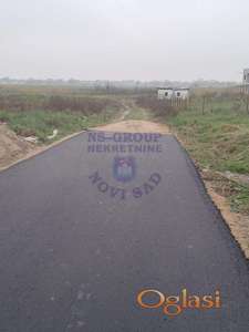 Plac u Veterniku, svi priključci pored