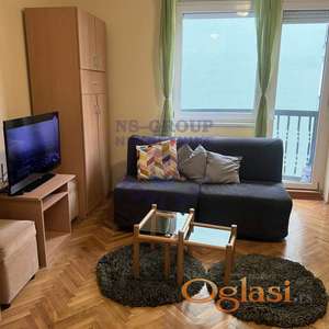 Izdaje se potpuno opremljena garsonjera na izuzetno traženoj lokaciji!