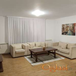 Izdajem namešten stan u Zarkovu