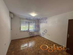 ODLIČNA PONUDA, garsonjera na Novom Naselju!