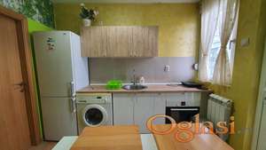 Garsonjera u Jevrejskoj 250eur + 70 eur fiksni troskovi