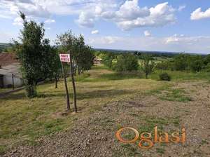 Prodajem dva gradjevinska placa