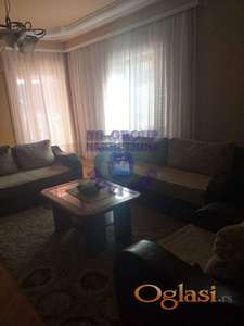 Kuca u Petrovaradinu, 210m2