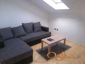 Jednoiposoban namešten stan