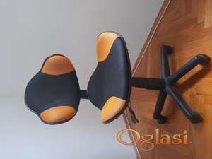 Žuto crna radna i kompijuterska stolica