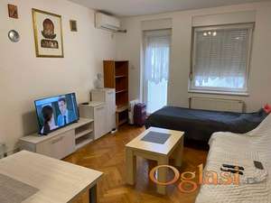 GARSONJERA U CENTRU,PET& FRIENDLY