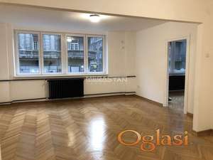 Atelje 212, odličan