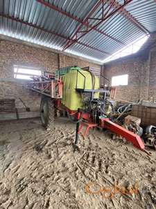 Vučna prskalica sa kompijuterom 3000L