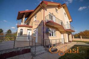 Odlična kuća u Petrovaradinu 324m2