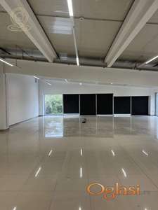 Izdaje se poslovni prostor 530m²