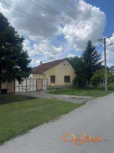 Prodajem kucu u Celarevu!