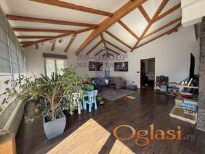 Spratna,odlicna kuca,Sremska Kamenica